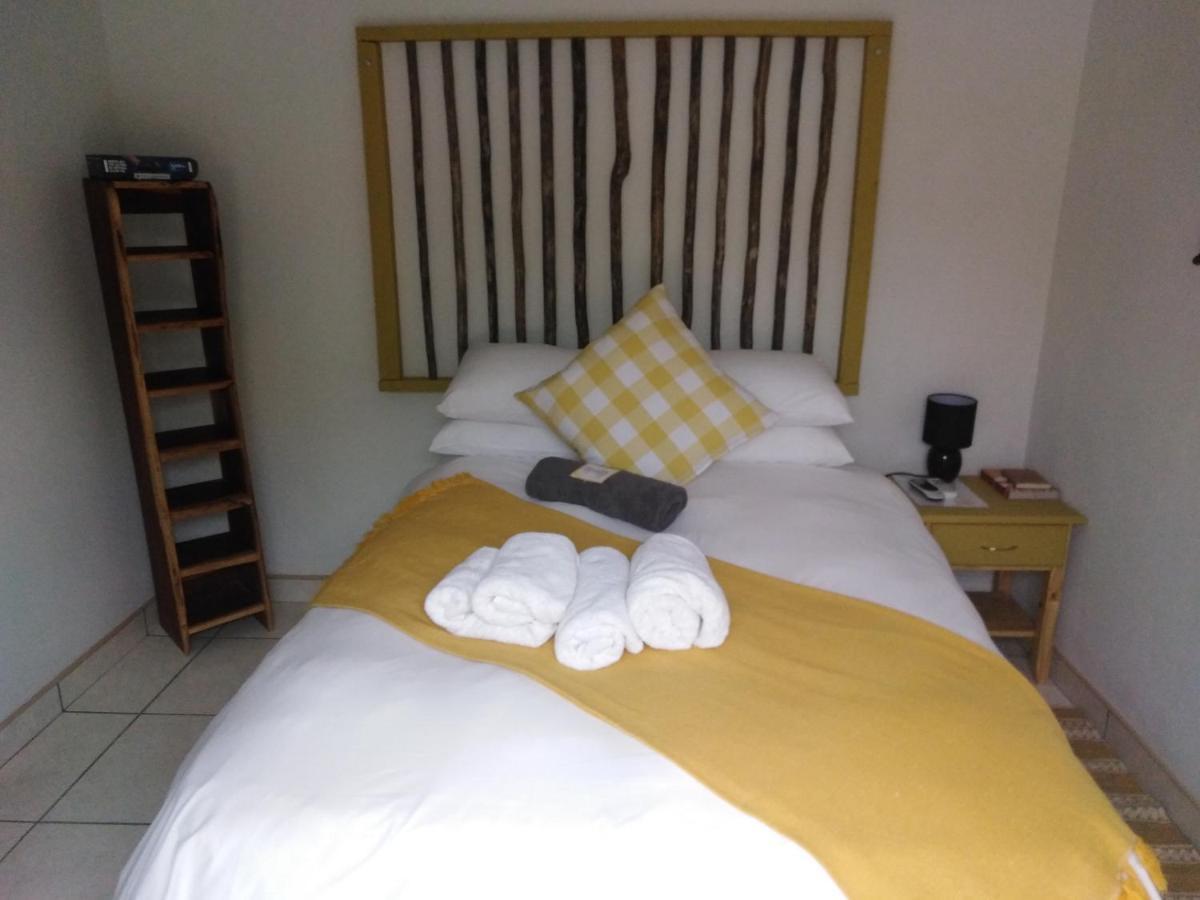 Die Windpomp Guesthouse Gobabis Esterno foto