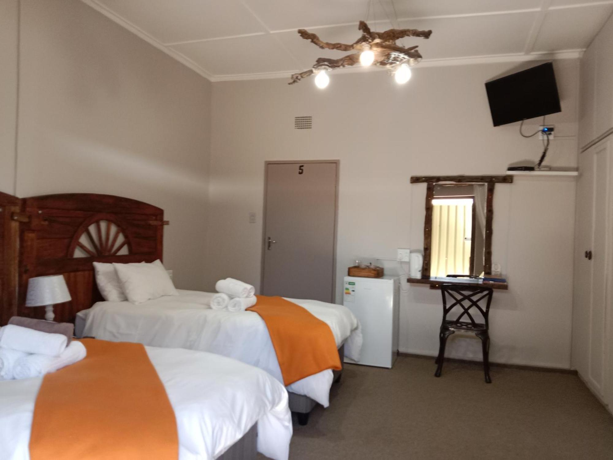 Die Windpomp Guesthouse Gobabis Esterno foto