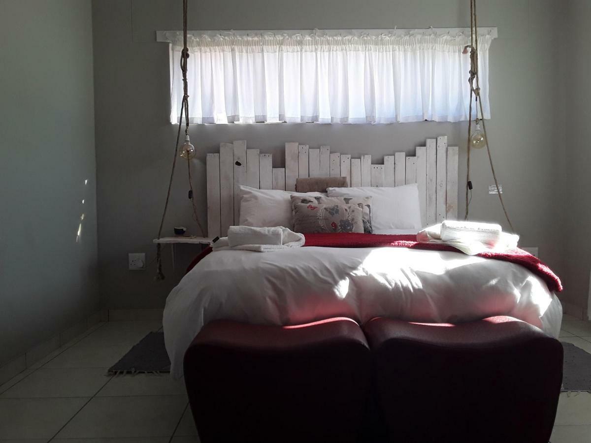 Die Windpomp Guesthouse Gobabis Esterno foto